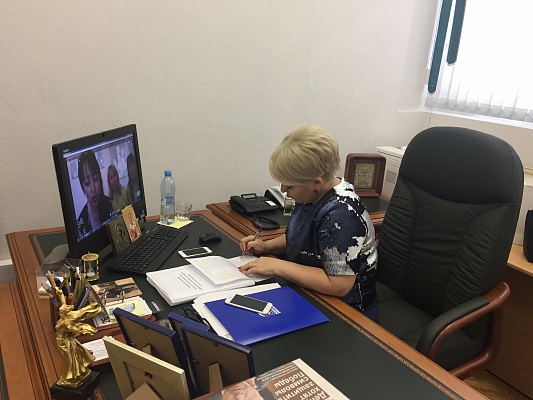 Ирина Гусева провела очередной онлайн-прием граждан